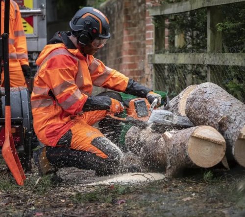 Husqvarna 540i XP® Cordless chainsaw 35cm 36V 3