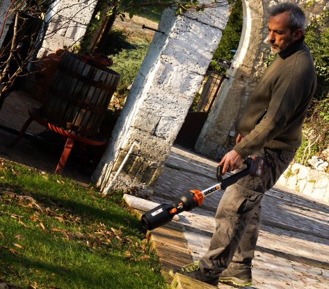 Worx WG543E LEAFJET Cordless Leaf Blower 20V 10