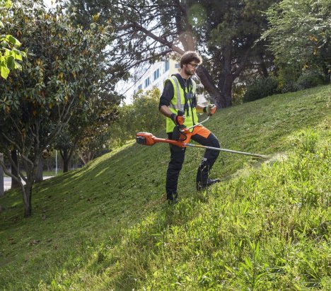 Husqvarna 520iRX Cordless Brushcutter 36V 4