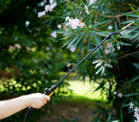 Worx WG829E.9 Cordless Garden Sprayer 20V Solo 12