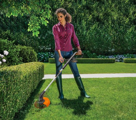 Worx WG927E Combo Kit Cordless Lawnmower and String Trimmer 14