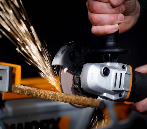 Worx WX803 Γωνιακός Τροχός Μπαταρίας 20V 9